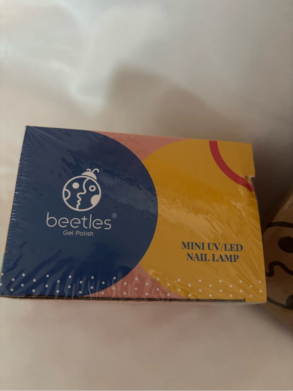 Beetles Gel Polish Kit -6 pack of Nail Powders and Mini UV Lamp - Picture 2 of 3